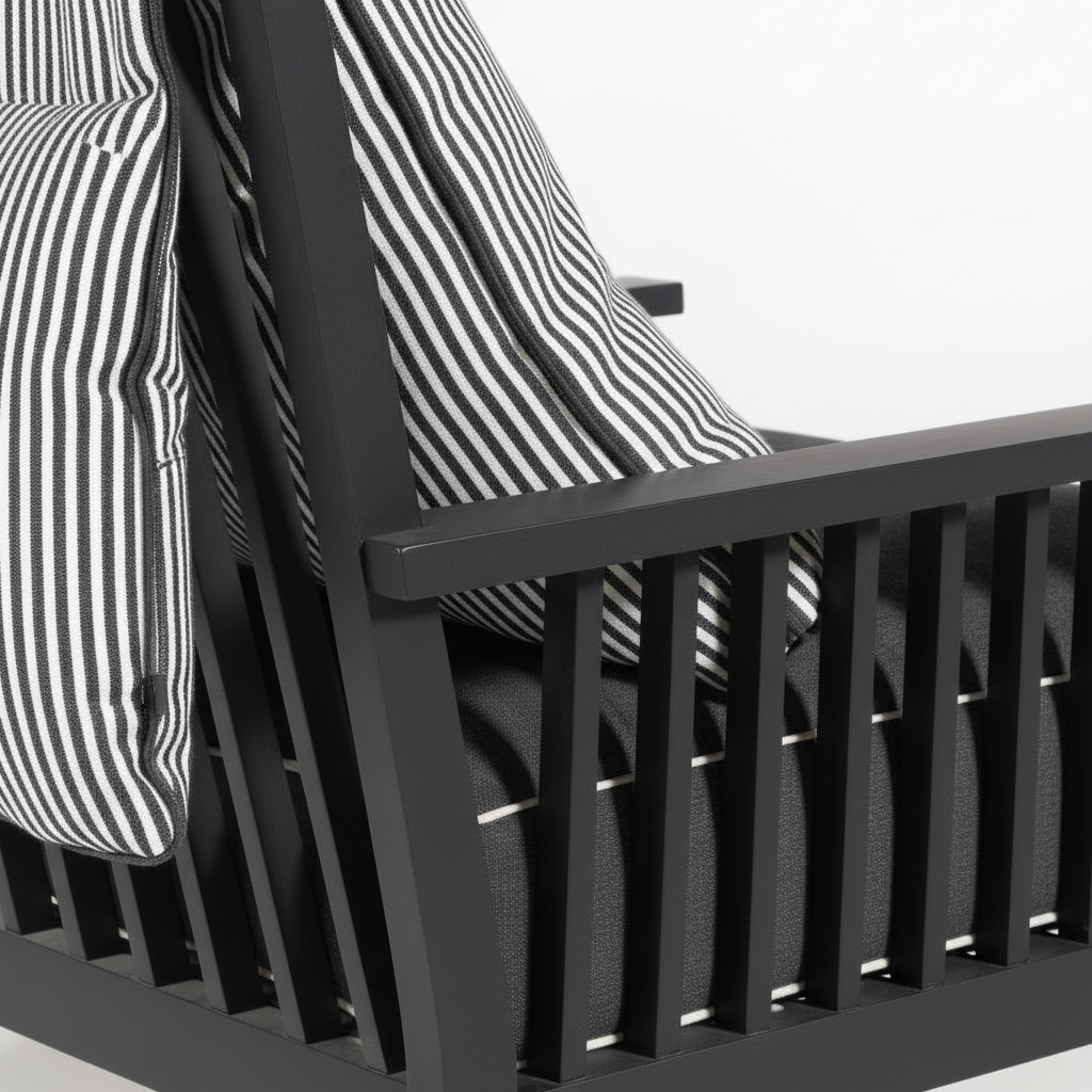 LIBERTY Lounge Chair