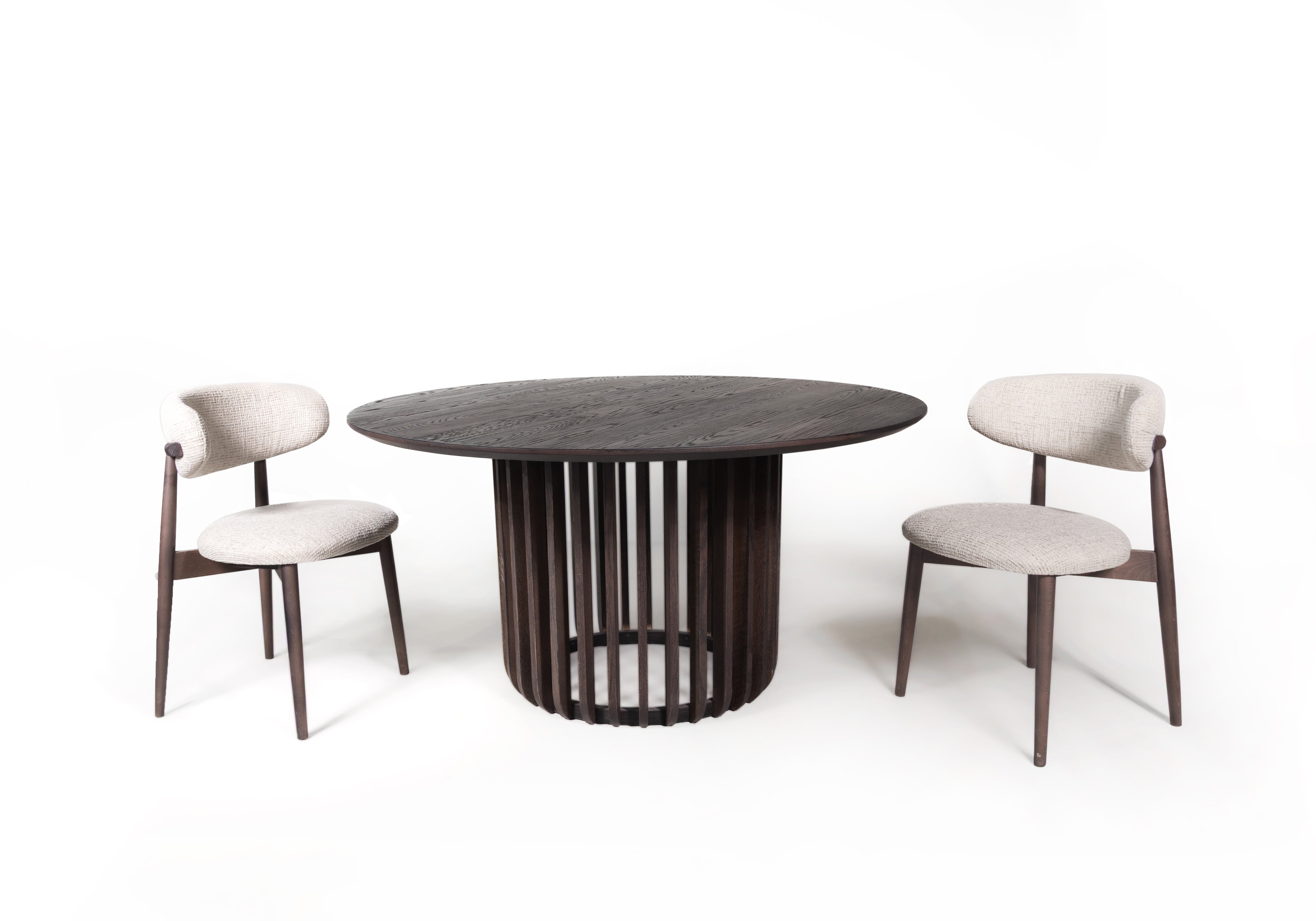 ESSENCE Dining Table