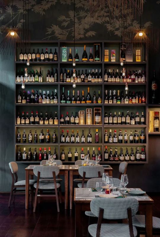 INTERNO Dining Chair