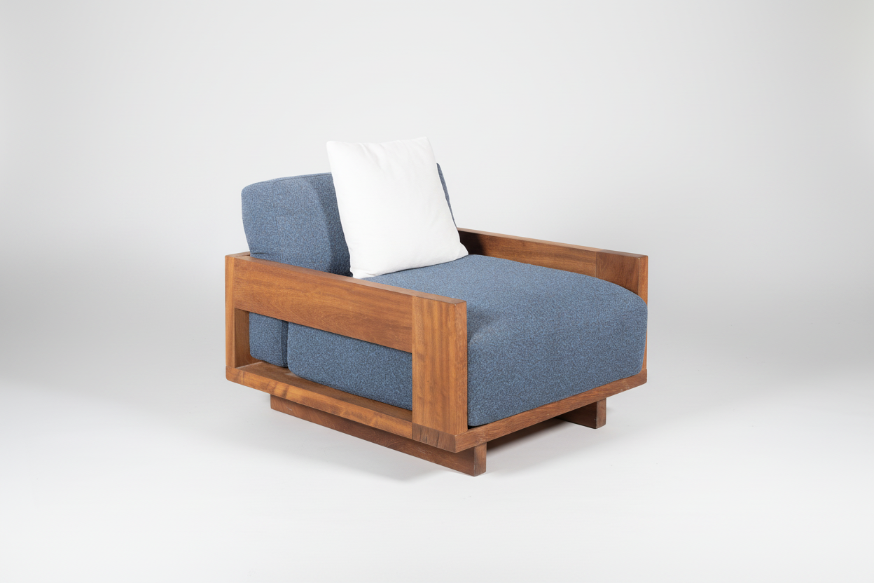 ANDREA Lounge Chair