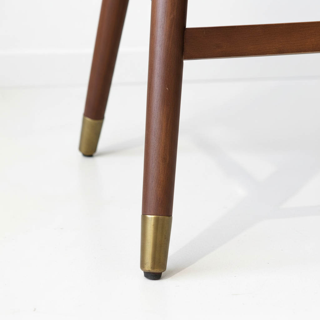ARIEL Stool
