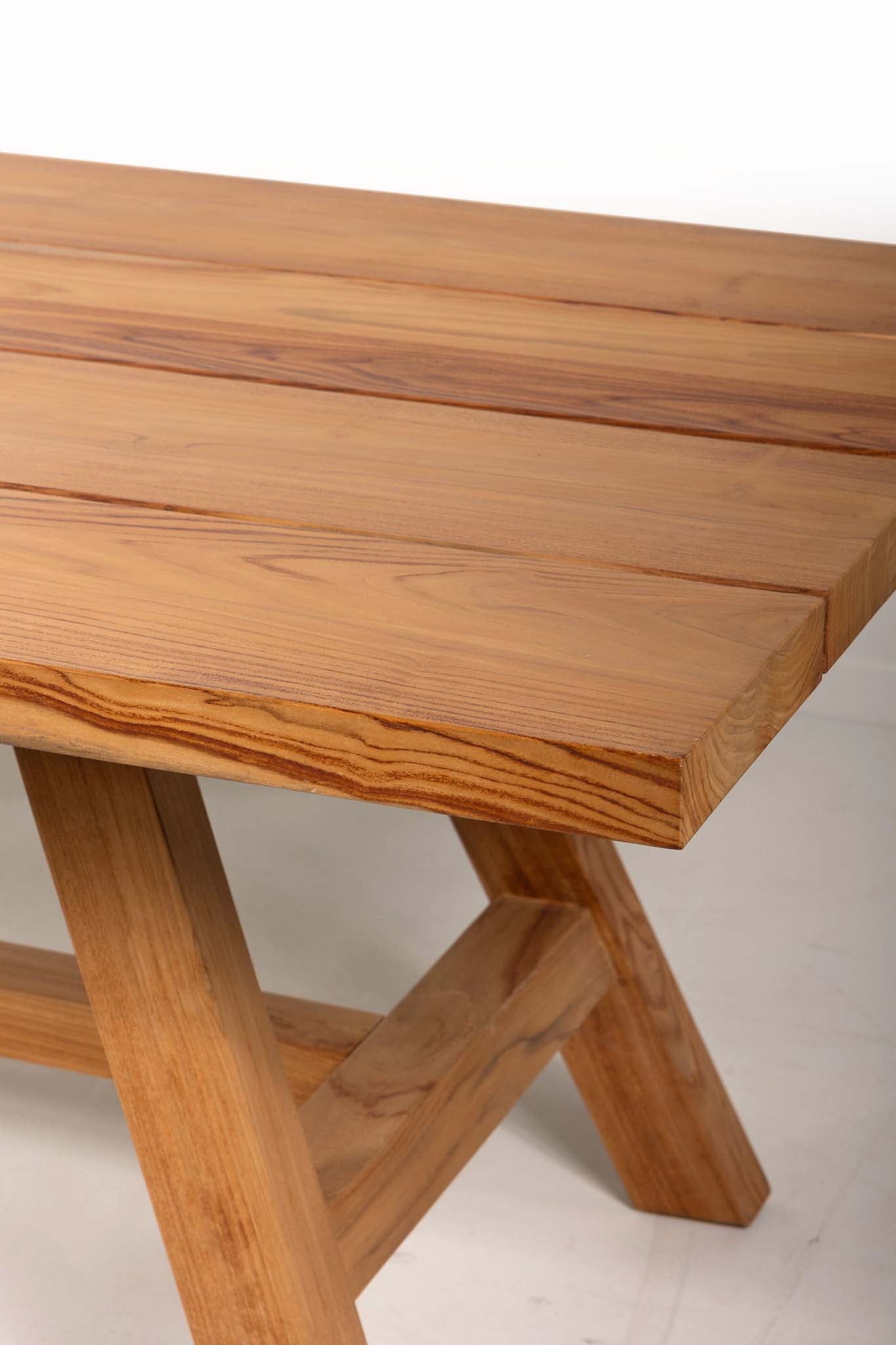 MERAPI Dining Table