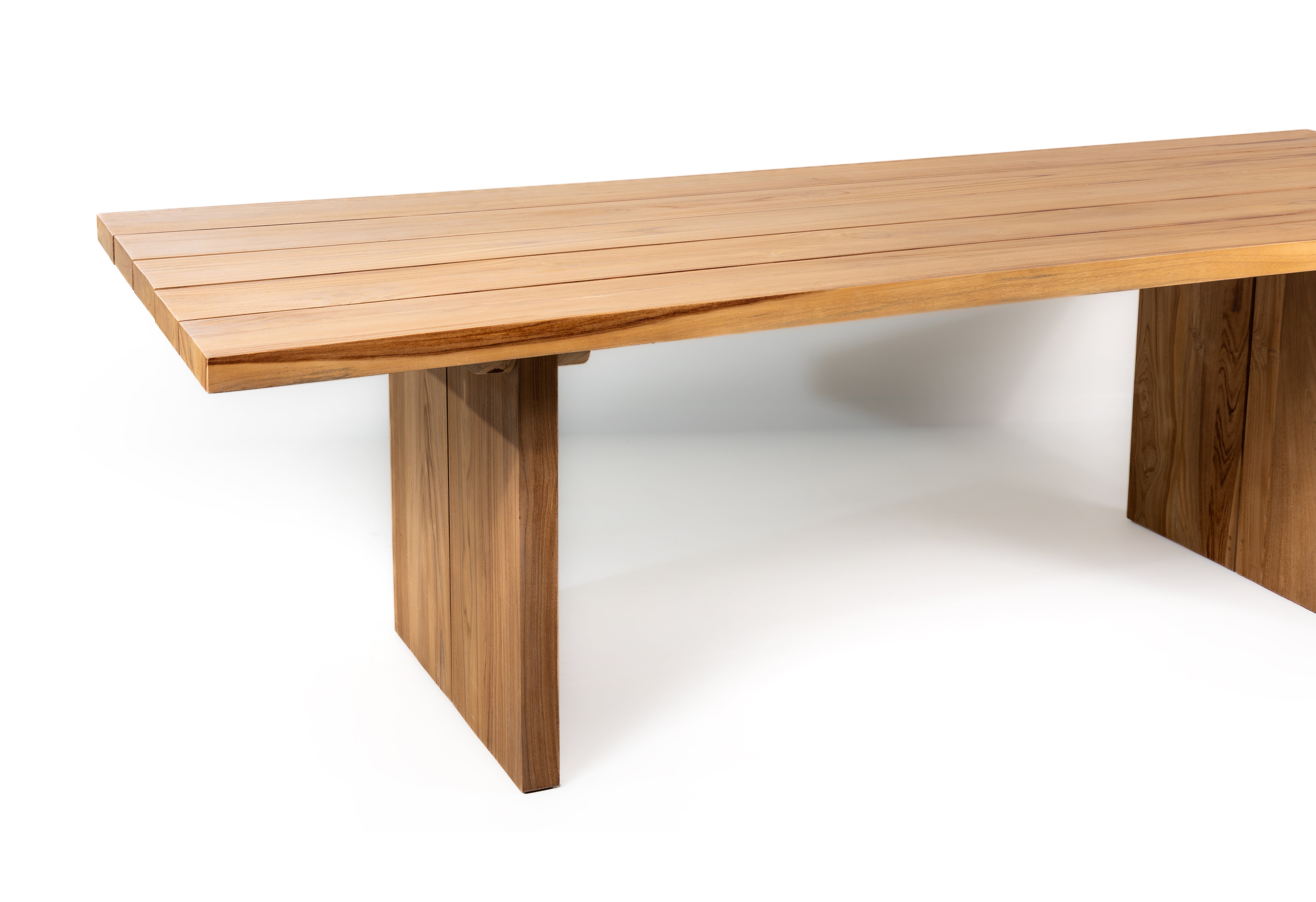 MERATUS Dining Table