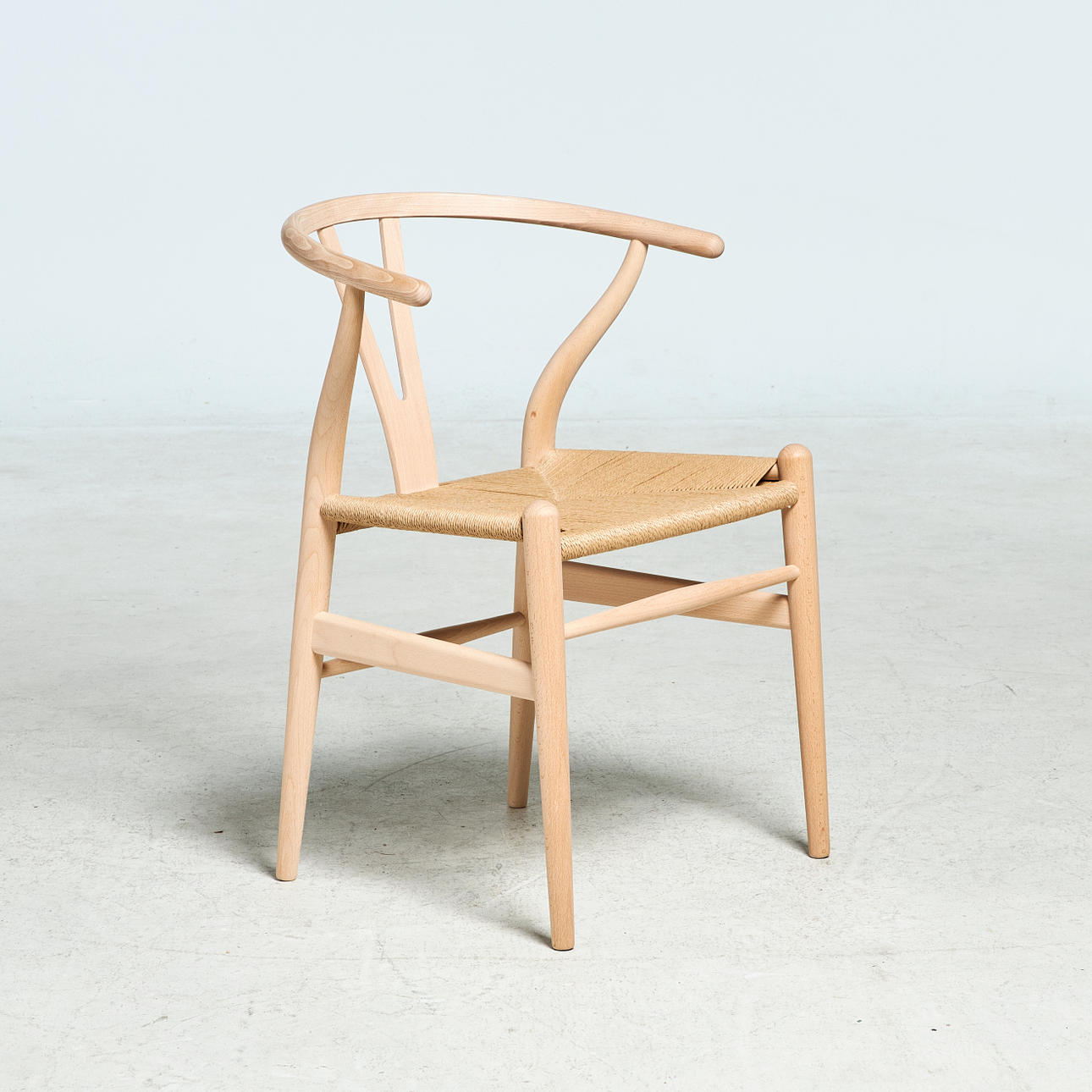 WISHBONE Armchair